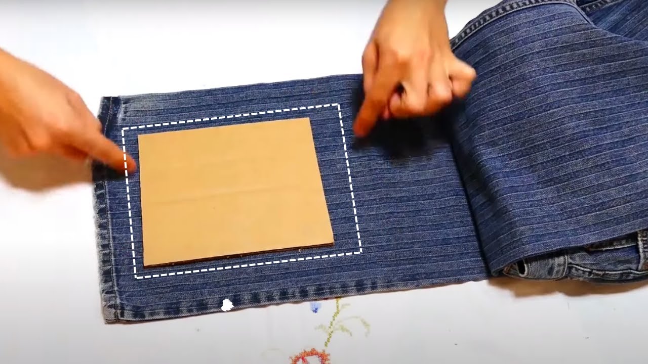 easy diy Pencil case with elastic band to attach on notebooks
