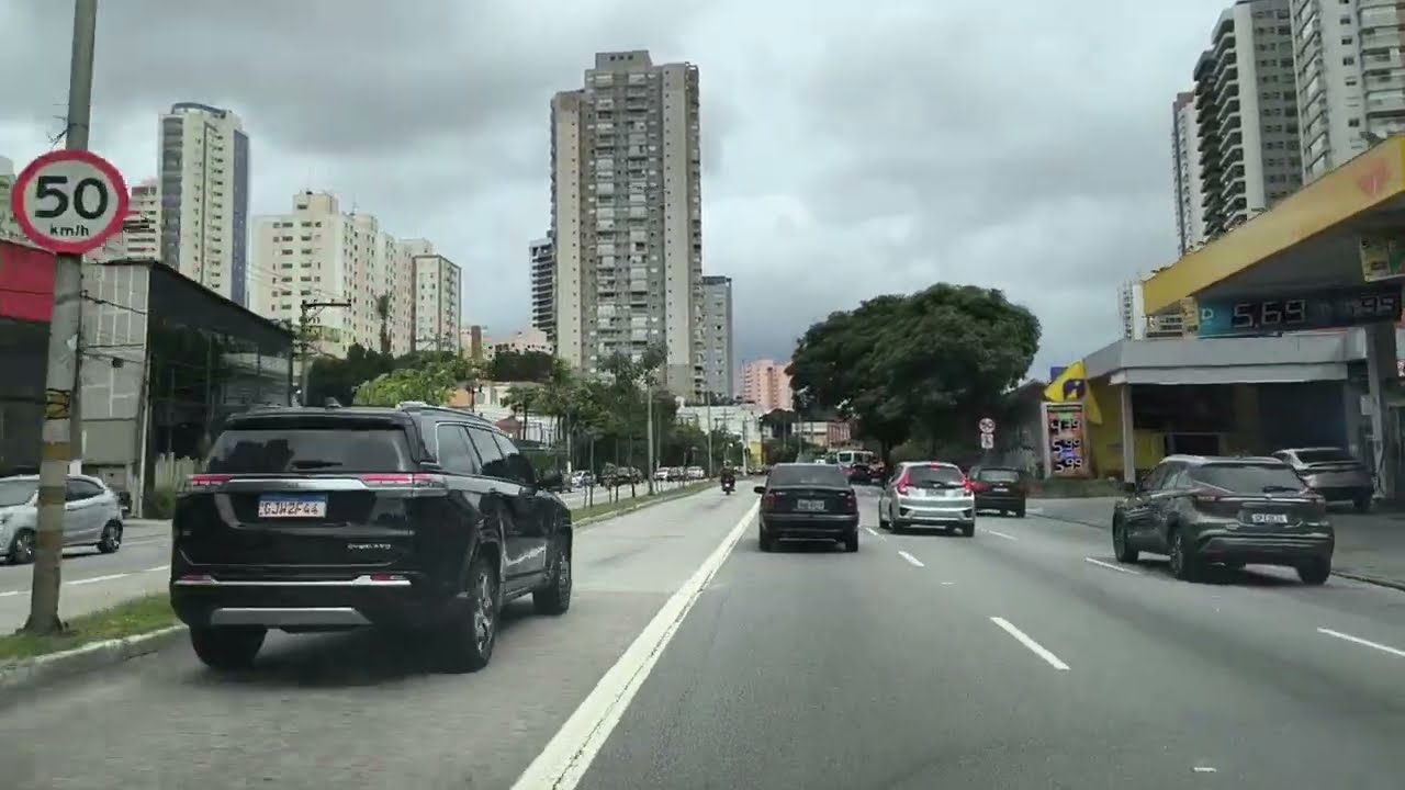 Role pela Av  Ver  João de Lucas, Zona Sul de SP
