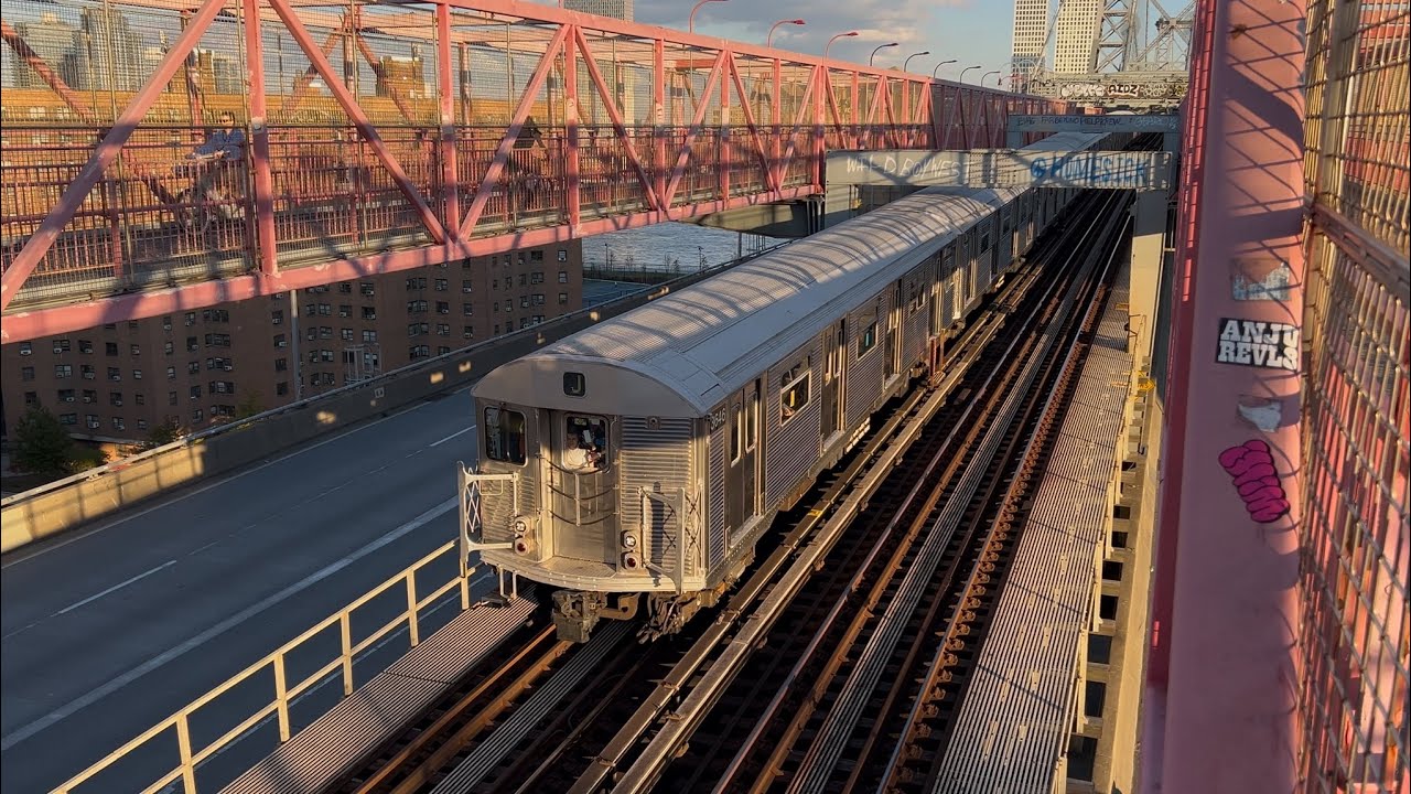 BMT Jamaica Line | R32 R143 R160 R179 (J) (M) trains Action on the Williamsburg Bridge