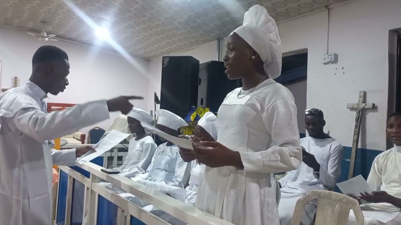 Behold the lamb of God 