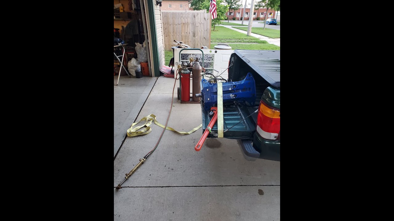 1994 Polaris SLT 750 flywheel and stator removal