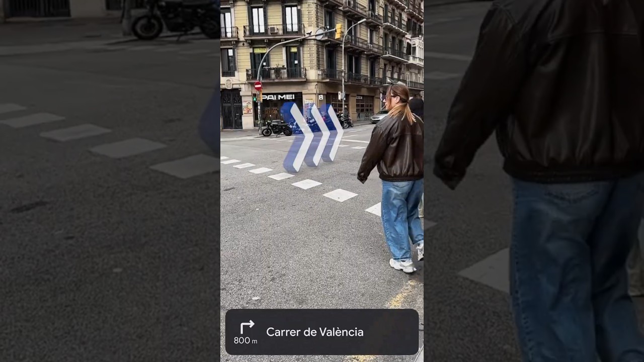 Navigate unfamiliar streets with Google Maps. Tap Live View for step-by-step walking directions 👣