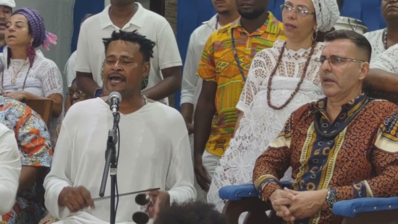 Tobossi - Ajaunsi - Aziri Tobossi - Abaim ( Nana ) - Lissa. Cantigas para Vodun Ogam Richard. V.3