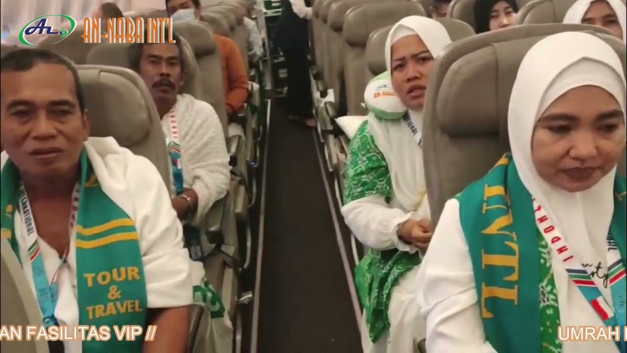 Suasana Jamaah PT. An Naba International di dalam pesawat dan di bandara Jeddah
