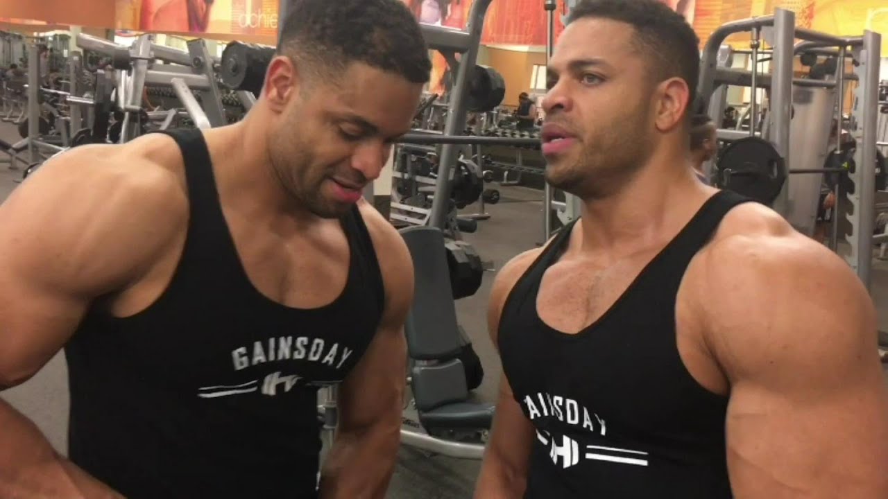 Shoulders & Biceps Workout @hodgetwins