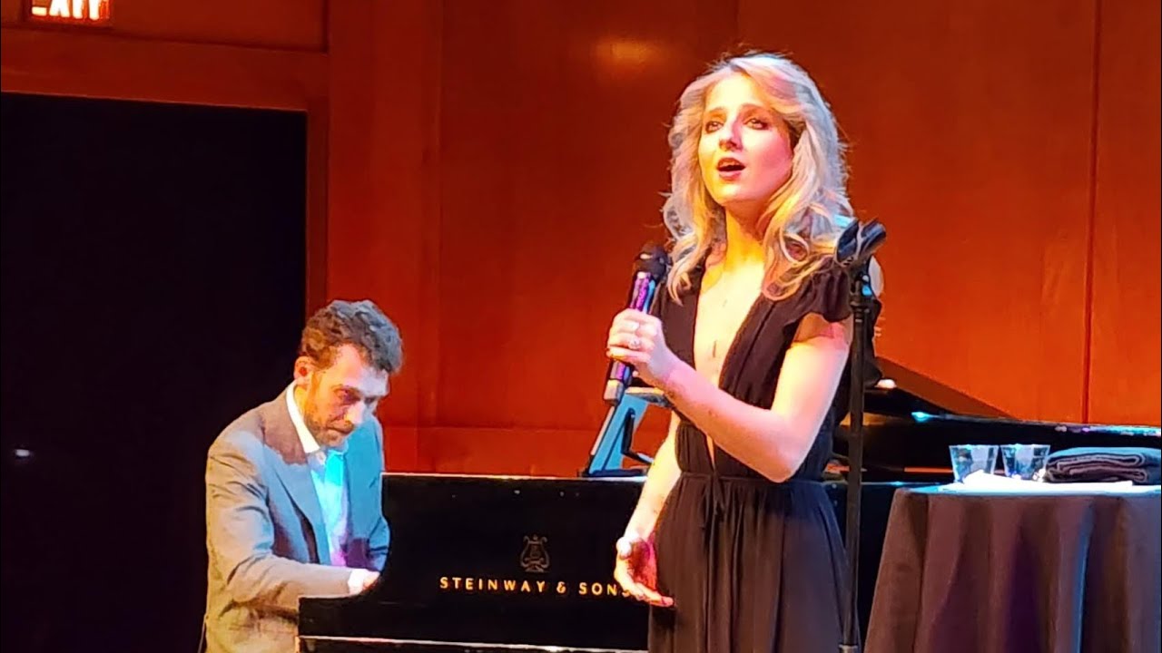Jackie Evancho - Past the Point of No Return (24 years old)