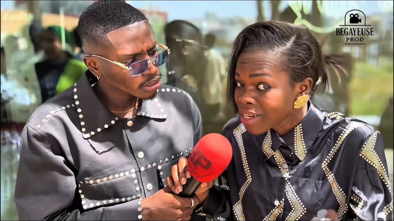 Bilou :bayil ma téyé micro bi ndakh wakh dji gaw😂la bégayeuse boude🙈….