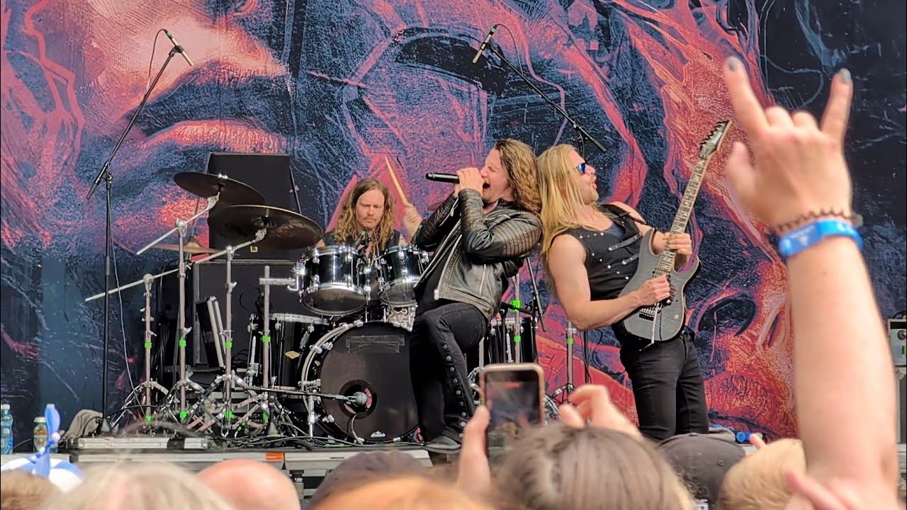 Dynazty — Waterfall, Live in Pilsen (Metalfest Open Air). June 7, 2025