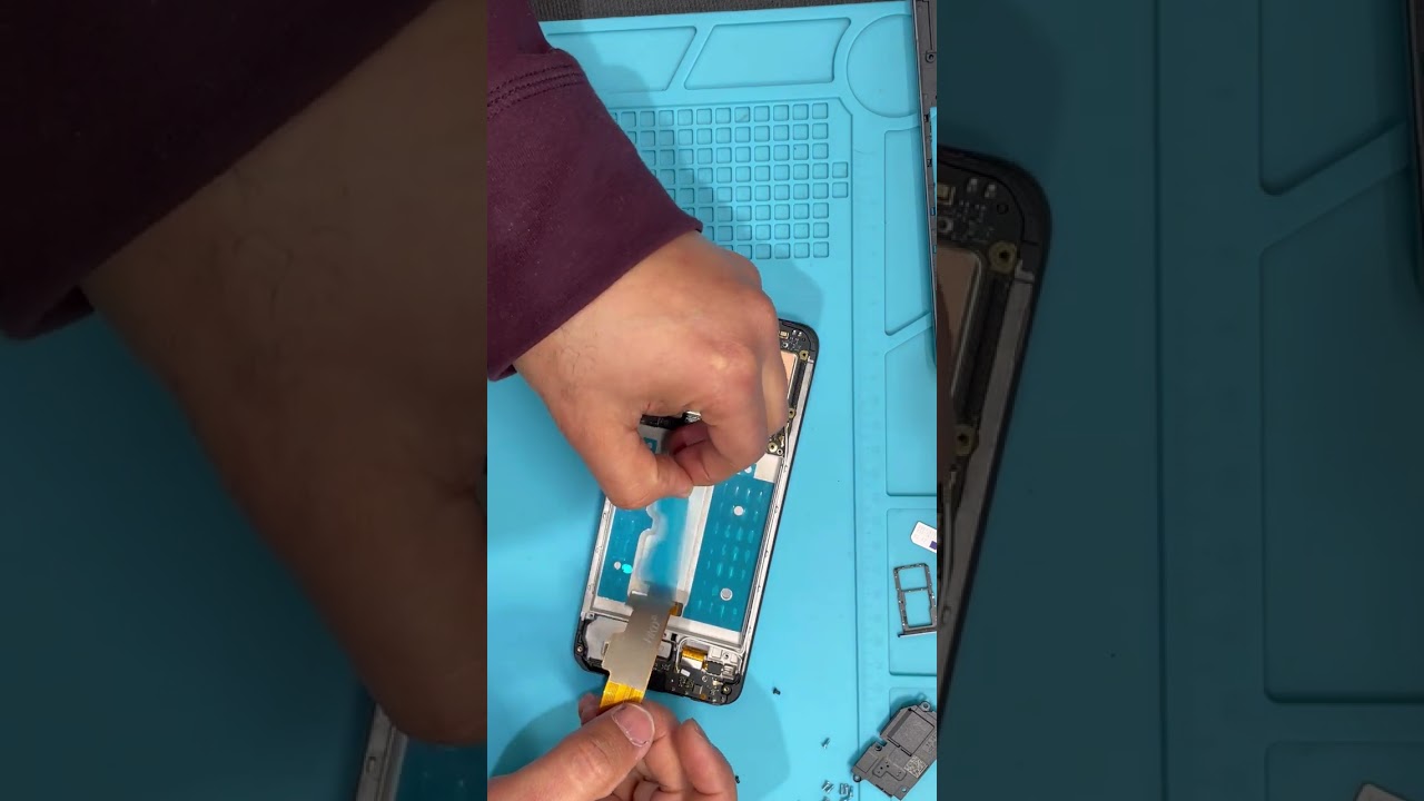 Replacing the screen for T-Mobile Revvl V @econoemxit