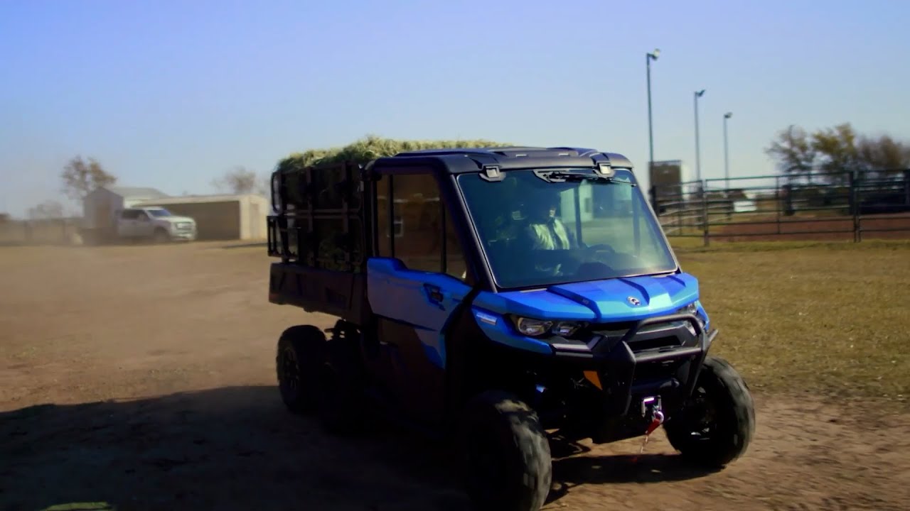 AMS_241118_QE10_V2 | Le Can-Am Defender 6x6 XT