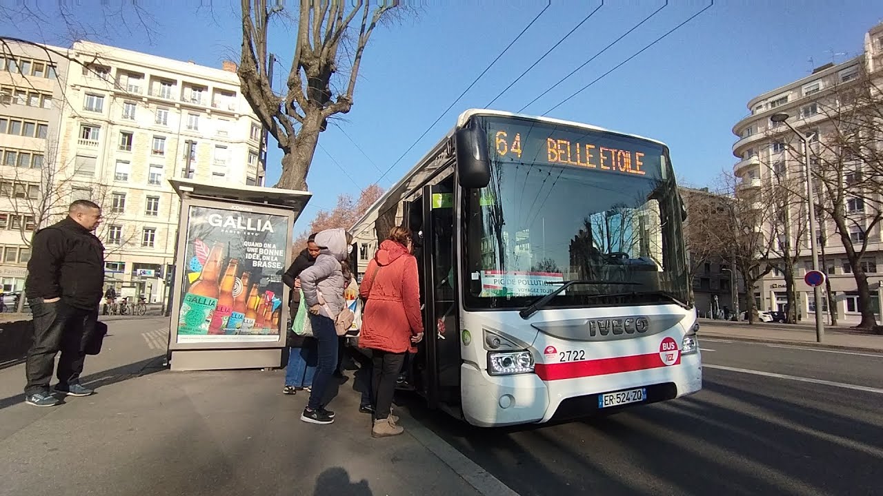 Voyage à bord du bus 64 du réseau TCL (ligne complète)