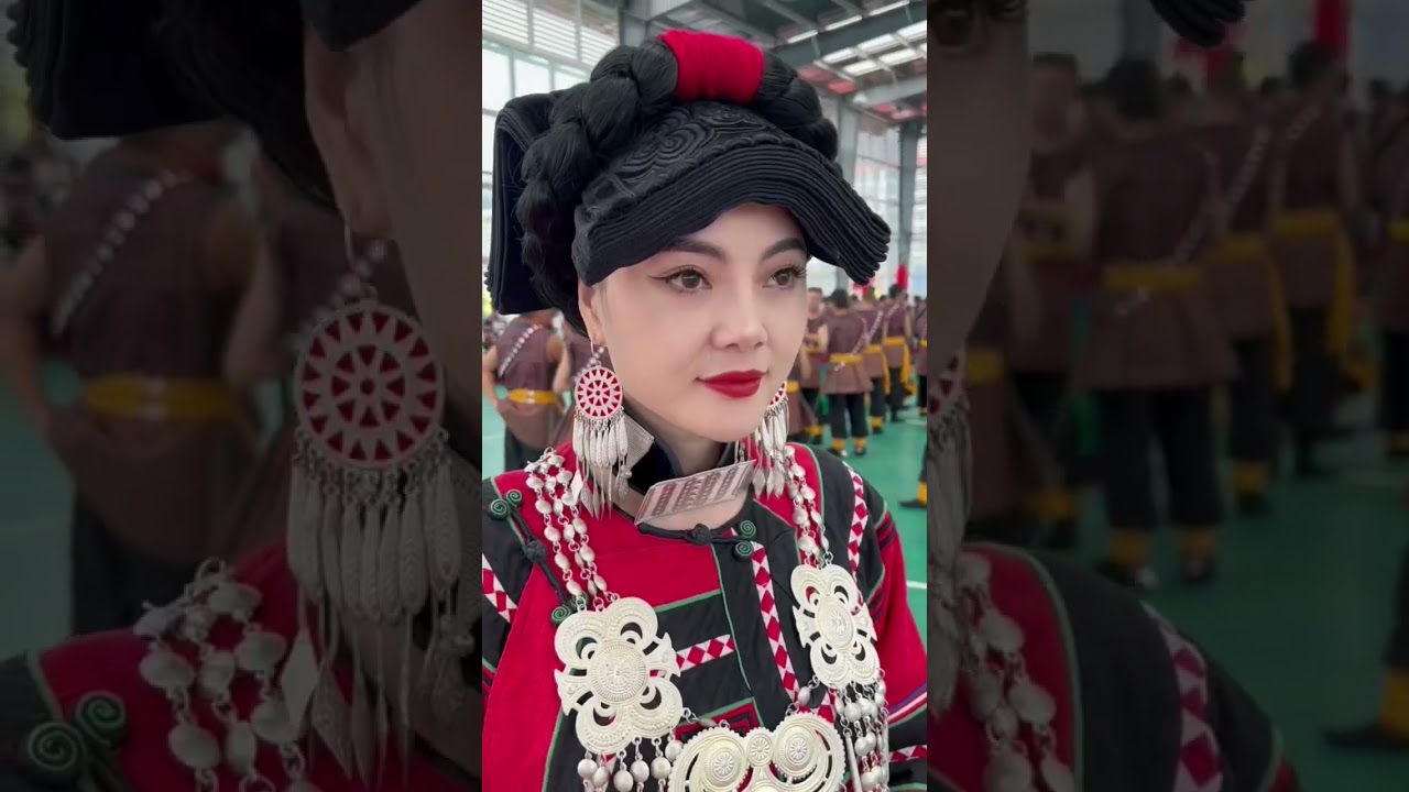 Gorgeous Yi people at the Torch festival!!! 四川凉山彝族火把节上的俊男靓女！！