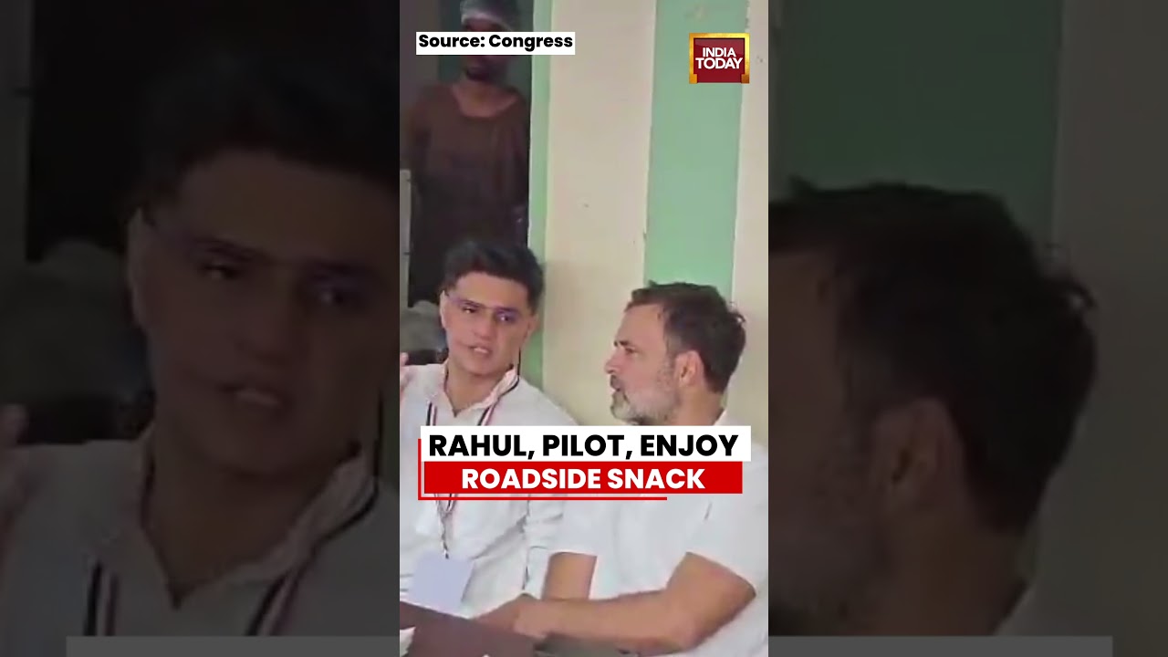 Rahul Gandhi Enjoys Roadside Snack in Naya Raipur After Congress Training Camp | Naya Raipur