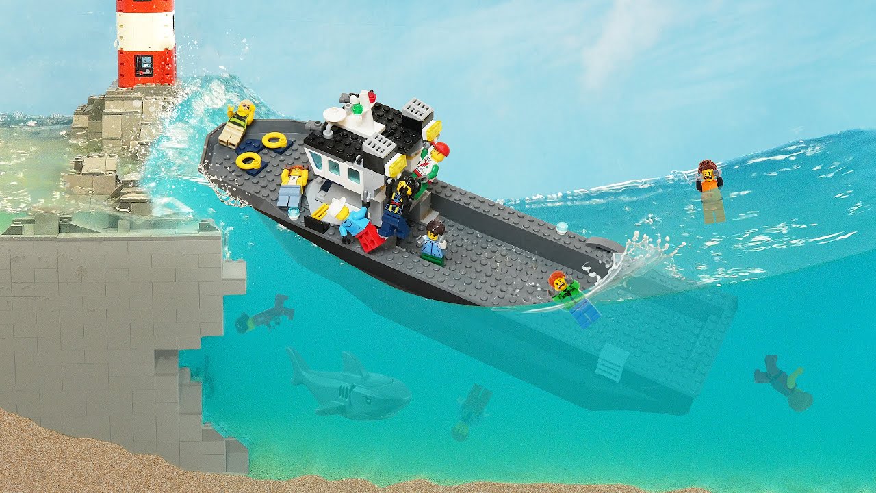 Sinking LEGO Ships - Wave Machine VS. LEGO Boats - Ship Wreck Simulation