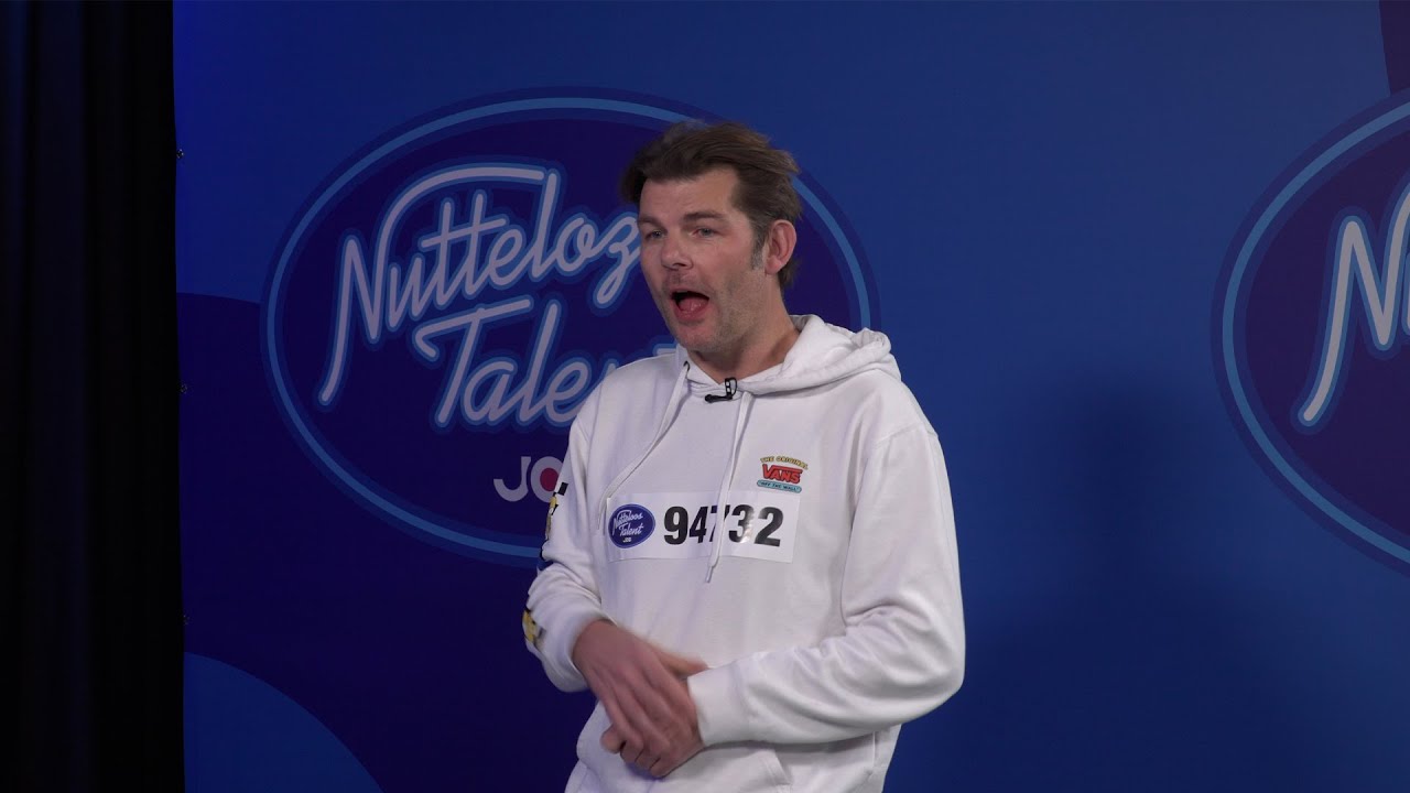 Sander laat z'n nutteloze talent zien!