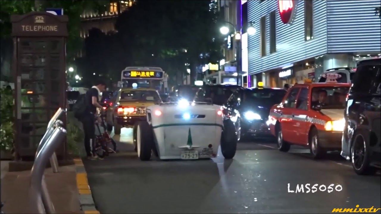 crossing american cars in japan