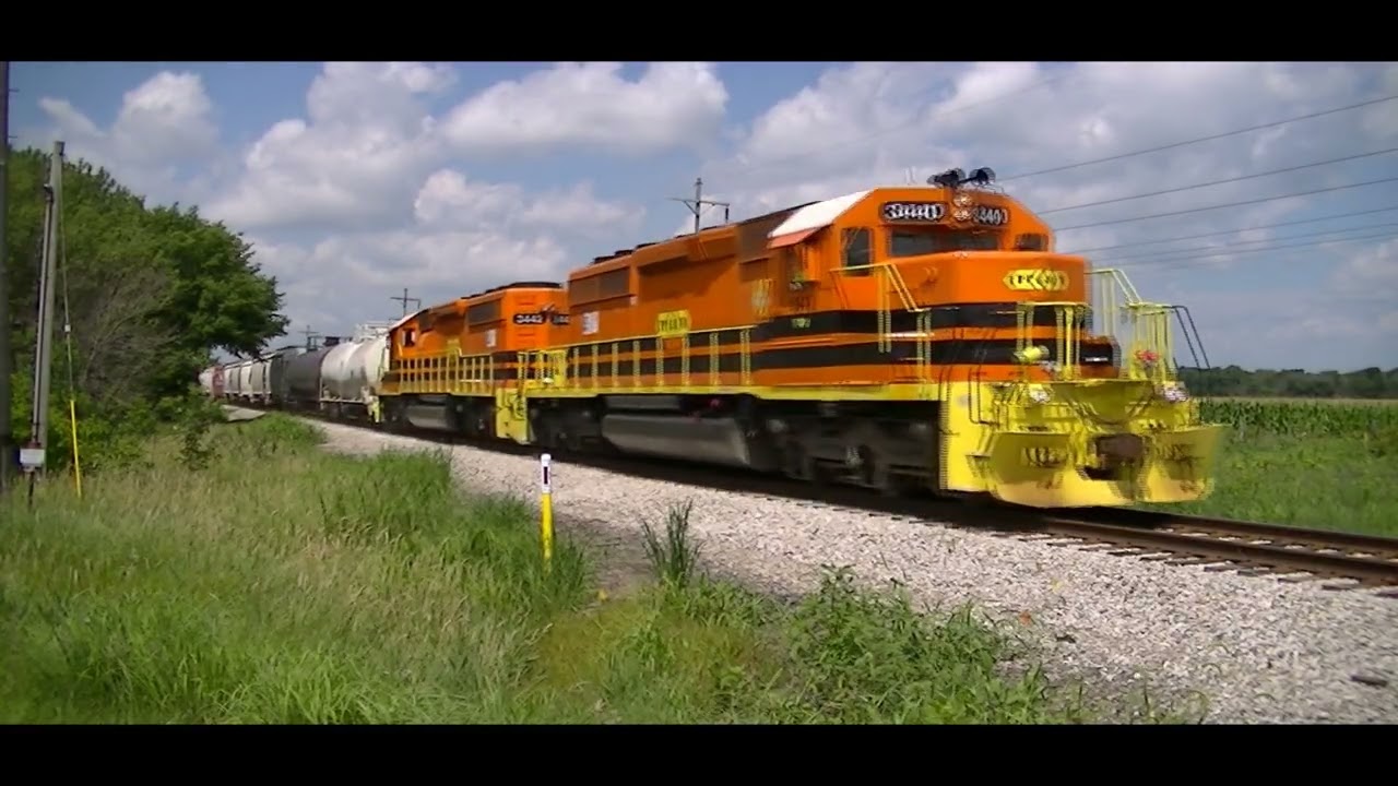 Toledo, Peoria & Western Railway 3440 + 3442 EMD GP50 & KBS 705 + 706 + 703 GP38-2 Freight 7/9/18