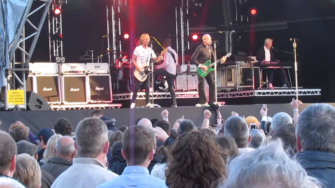 Status Quo - Caroline - Dumfries 2015