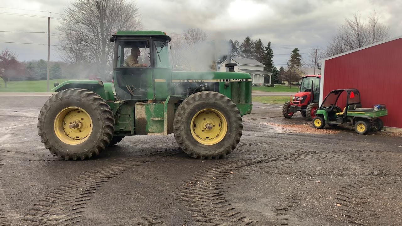 Lot 253 John Deere 8440 Articulating Tractor