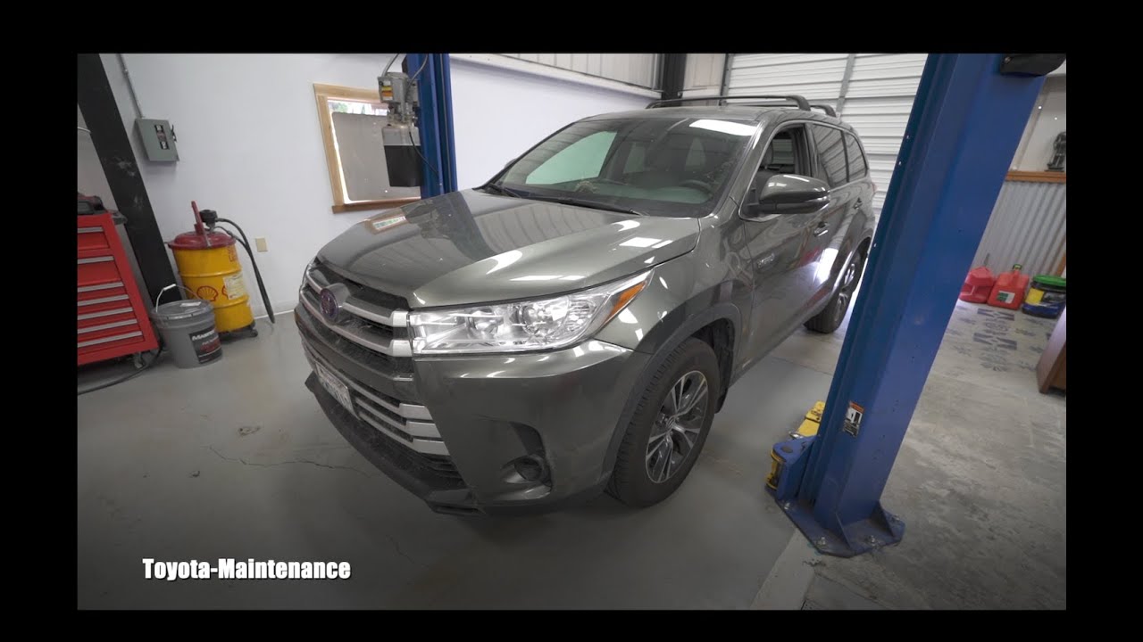 Highlander Hybrid 12V Battery Location, Replacement