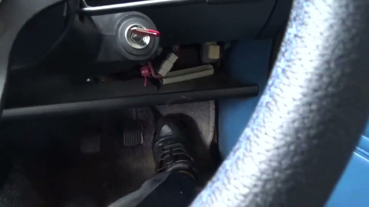 A105Aエンジン始動　面倒ですがこの手間が楽しいんですよ