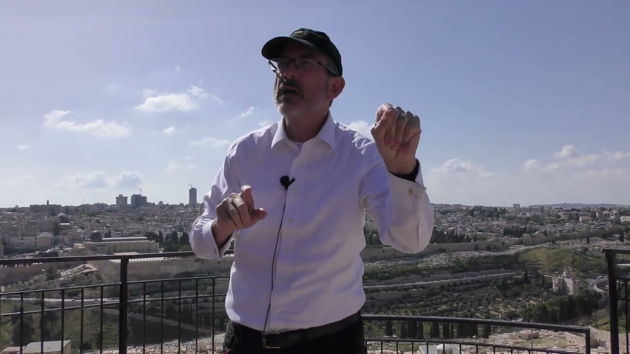 Dr. Baruch Korman, on the Mount of Olives, S3770008