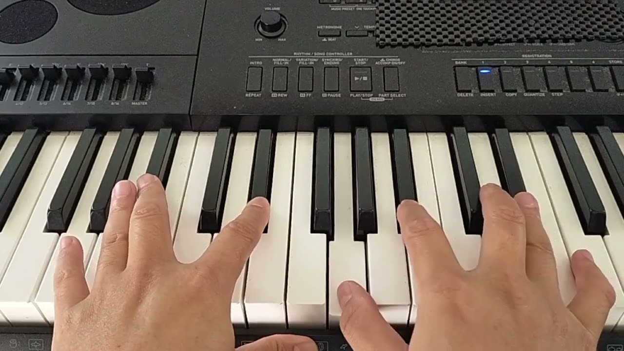 Worthy - Elevation Worship in Eb. #pianolessons #piano #pianotutorial #hillsong #hillsongworship