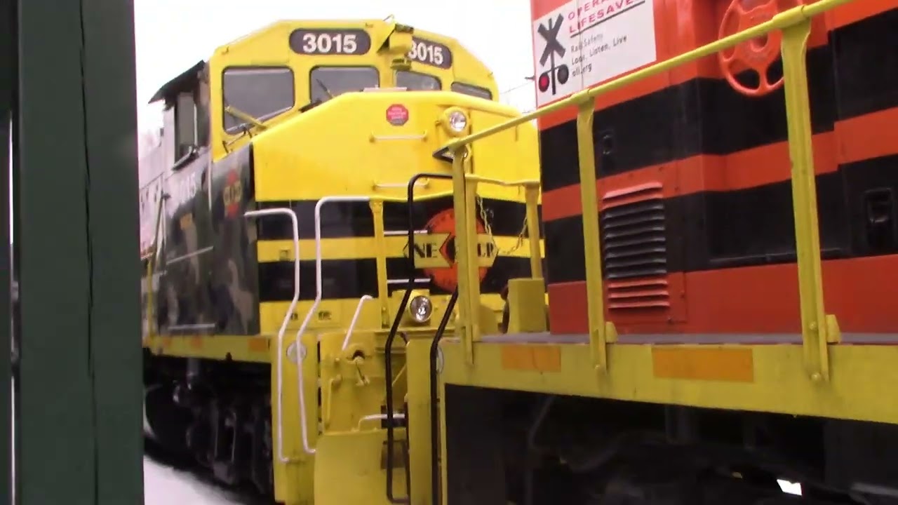 Freight action Z264 and NECR611 FT 3015 unit