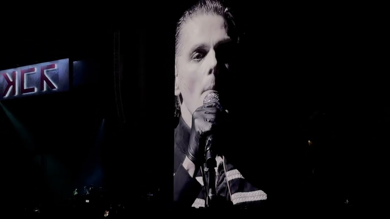 Cancer (LIVE @ Dodger Stadium) | My Chemical Romance