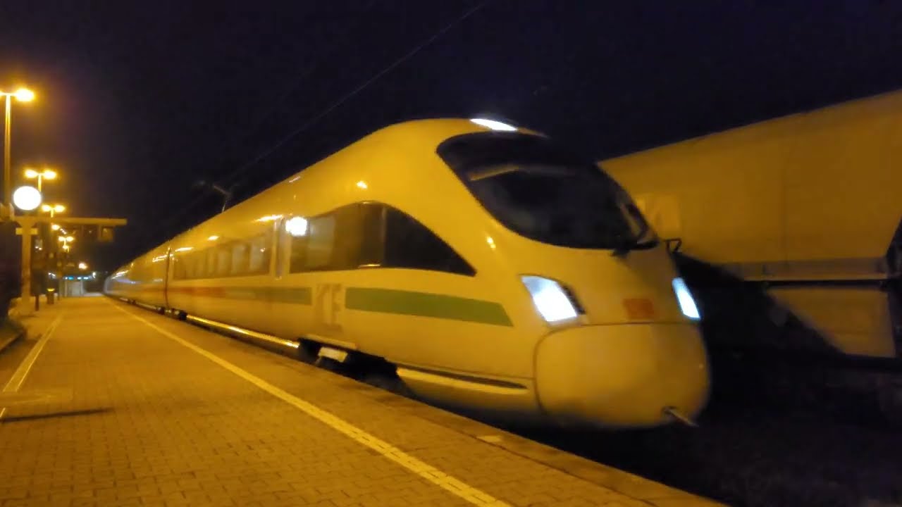 19.03.22: ICE-Bahnhof Vaihingen a.d. Enz bei Nacht