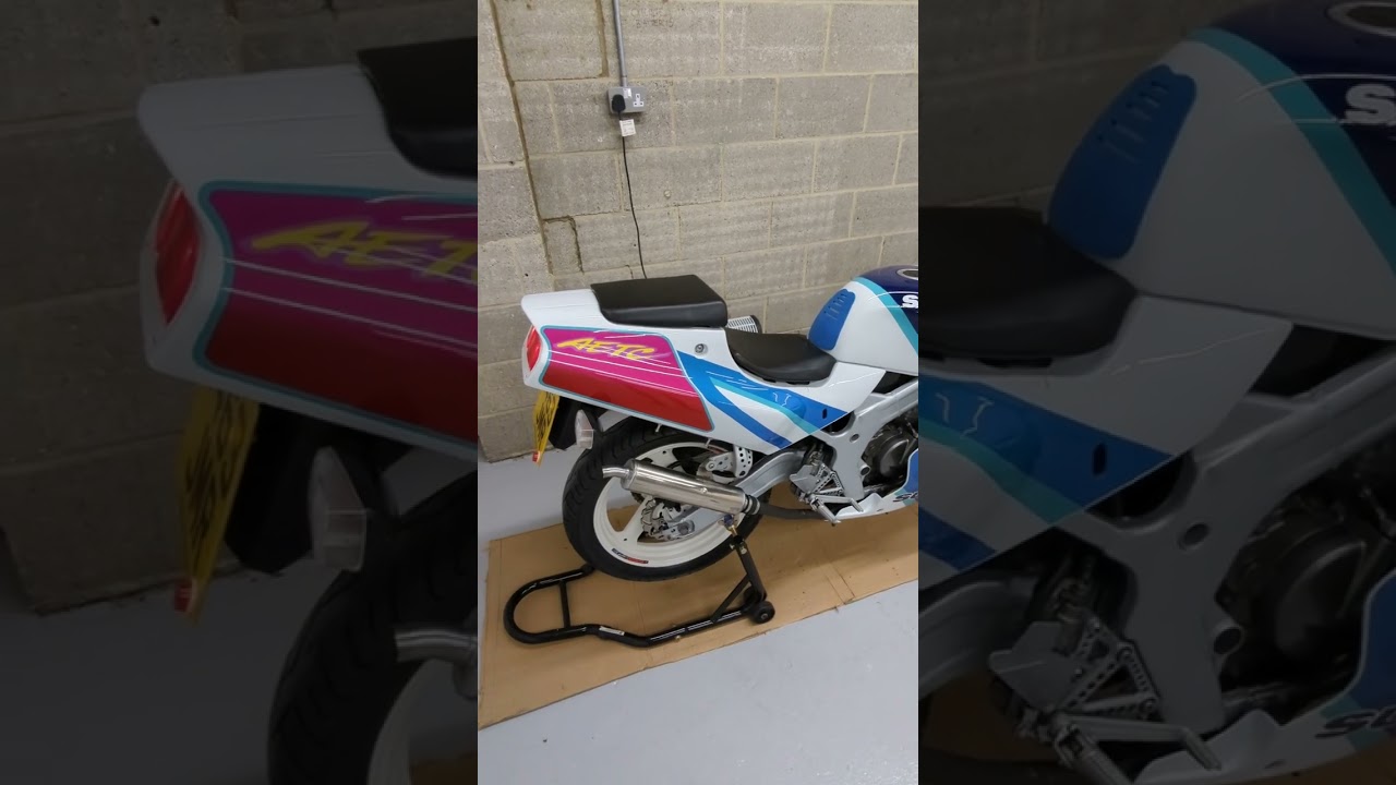 Suzuki RG125 Fun 1992 Cold start.