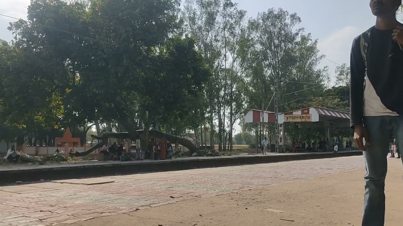 Wag 9 HC skip kunda Harman ganj railway station