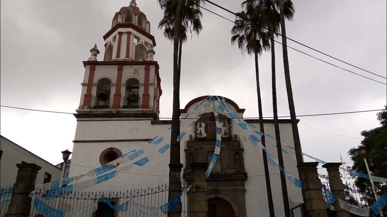 Serie de campanas, parroquia de San Pedro Tlaquepaque.