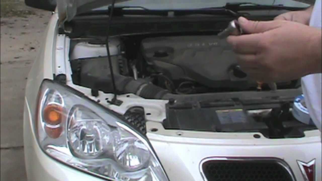 Headlight Replacement G6 - How To Replace A Headlamp Bulb on 2009 Pontiac G6 - DIY