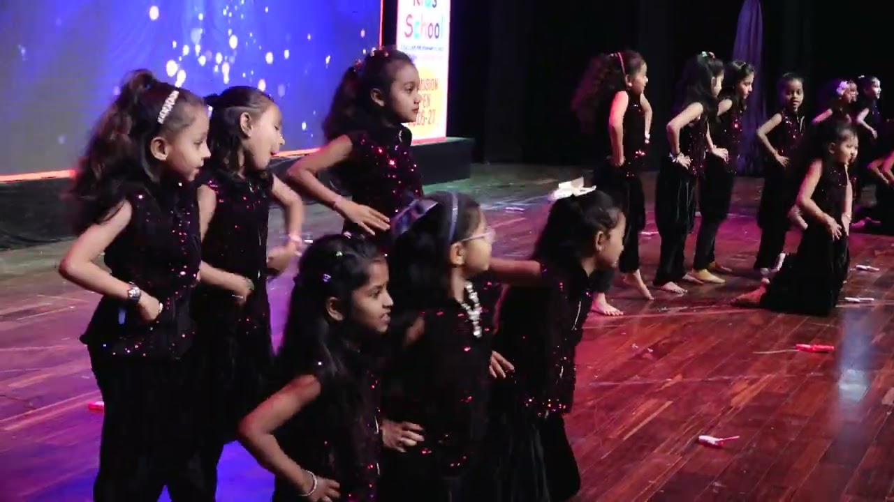 16)  Std - 1-D - Mobile theme (Gujarati medium) Arpan international school