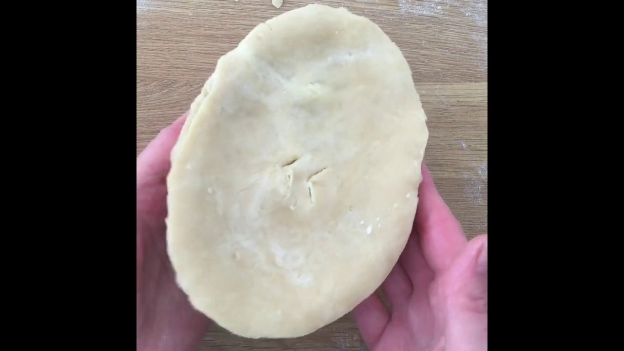 Short Crust Pastry Pie Lid