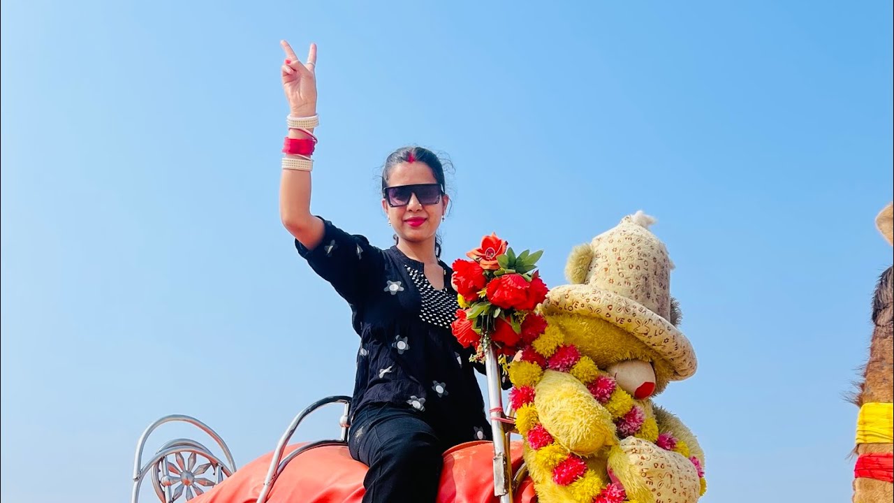 आज महक ने उड़ीसा में पहली बार की ऊट की सवारी बहुत मजा आया 😍||
