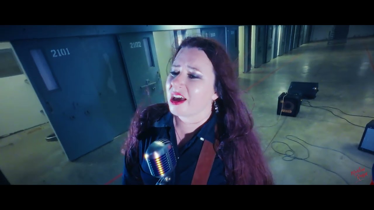 Martini Russa - Kremlin Wall (Official Music Video)