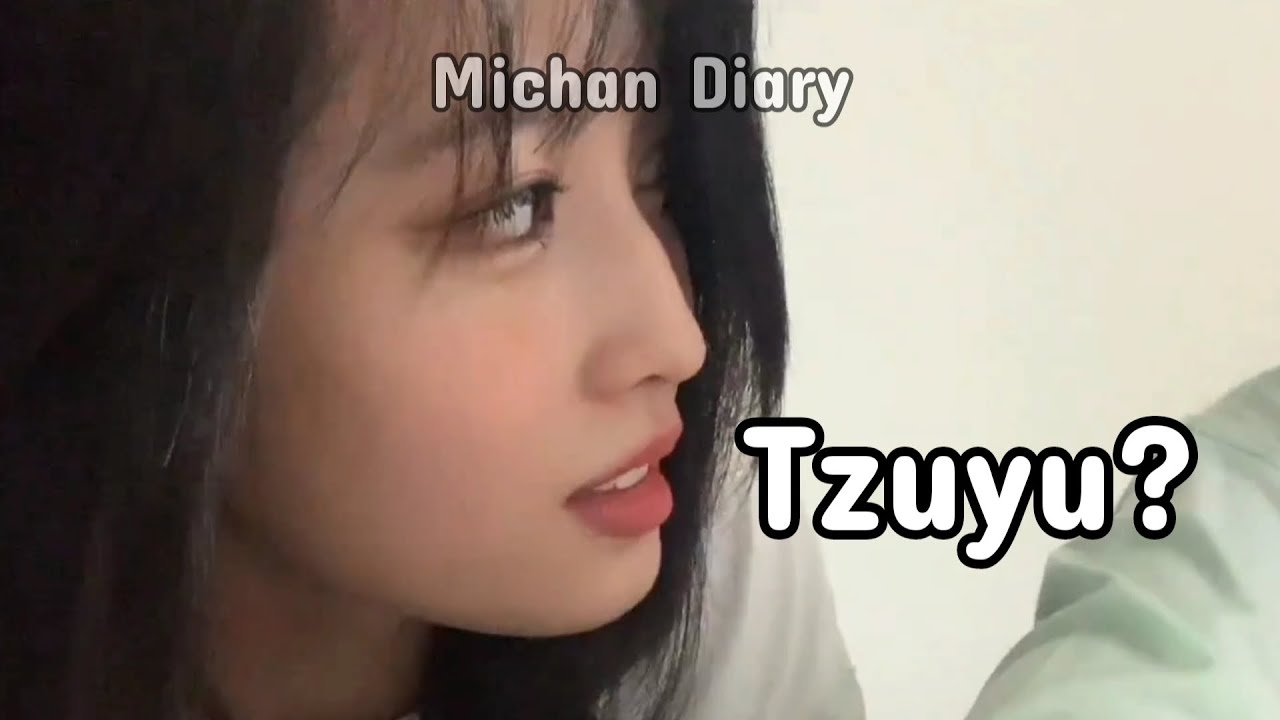 when nayeon *accidentally* called tzuyu instead of momo...😐