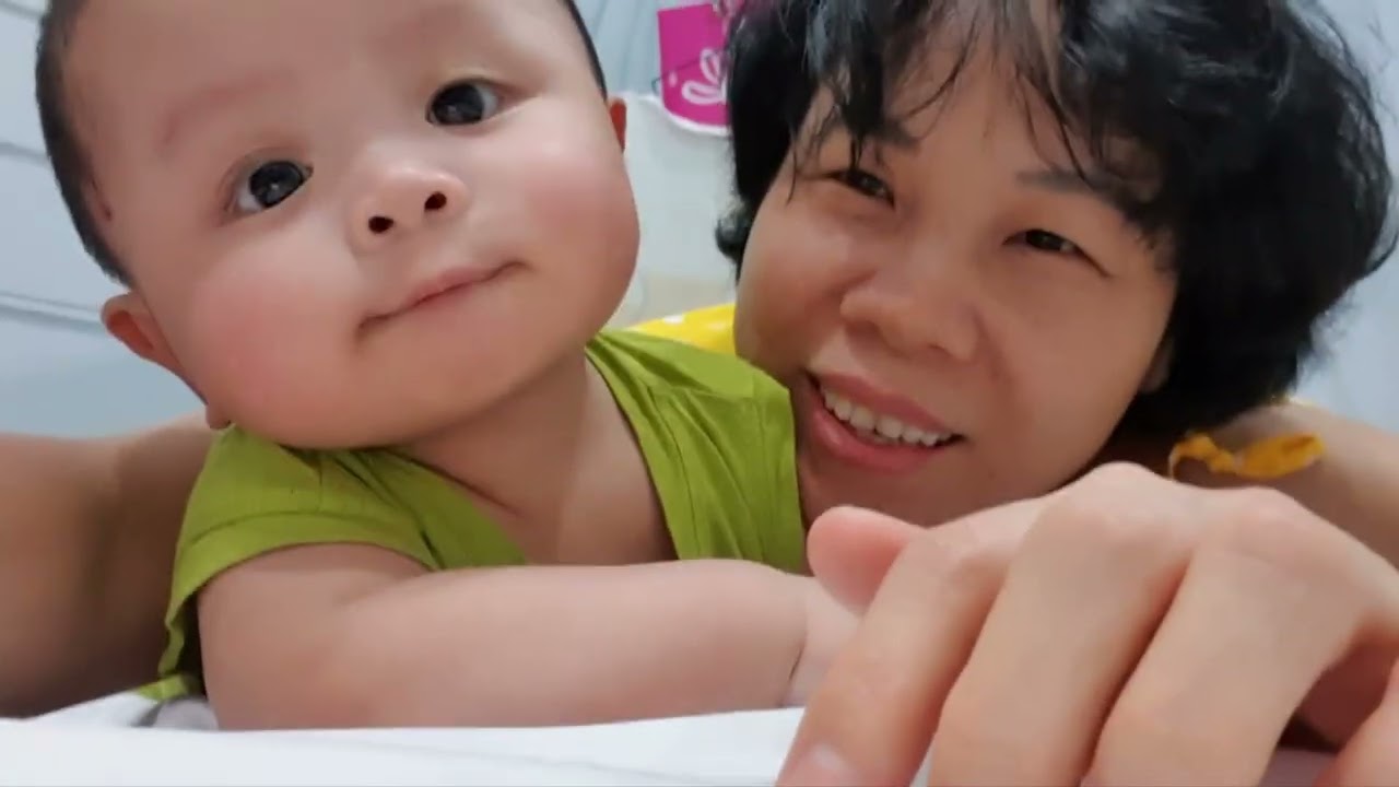 What can a 5-month-old baby do? #ytangan #ivf #cutebaby #babycute #cute #baby #embedethuong #embe
