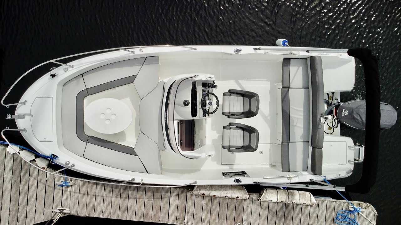 JEANNEAU CAP CAMARAT 6.5 CC For Sale with Vivid Blue T: 02088781707 E: sellboats@vividbluemarine.com