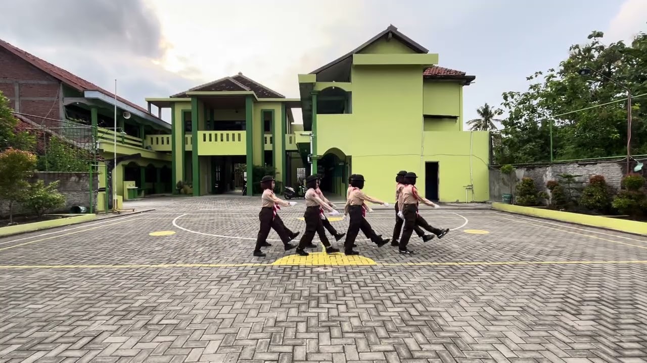 LKBB DEWAN GALANG REGU PUTRI MTs Nurul Huda Dempet gelasi II