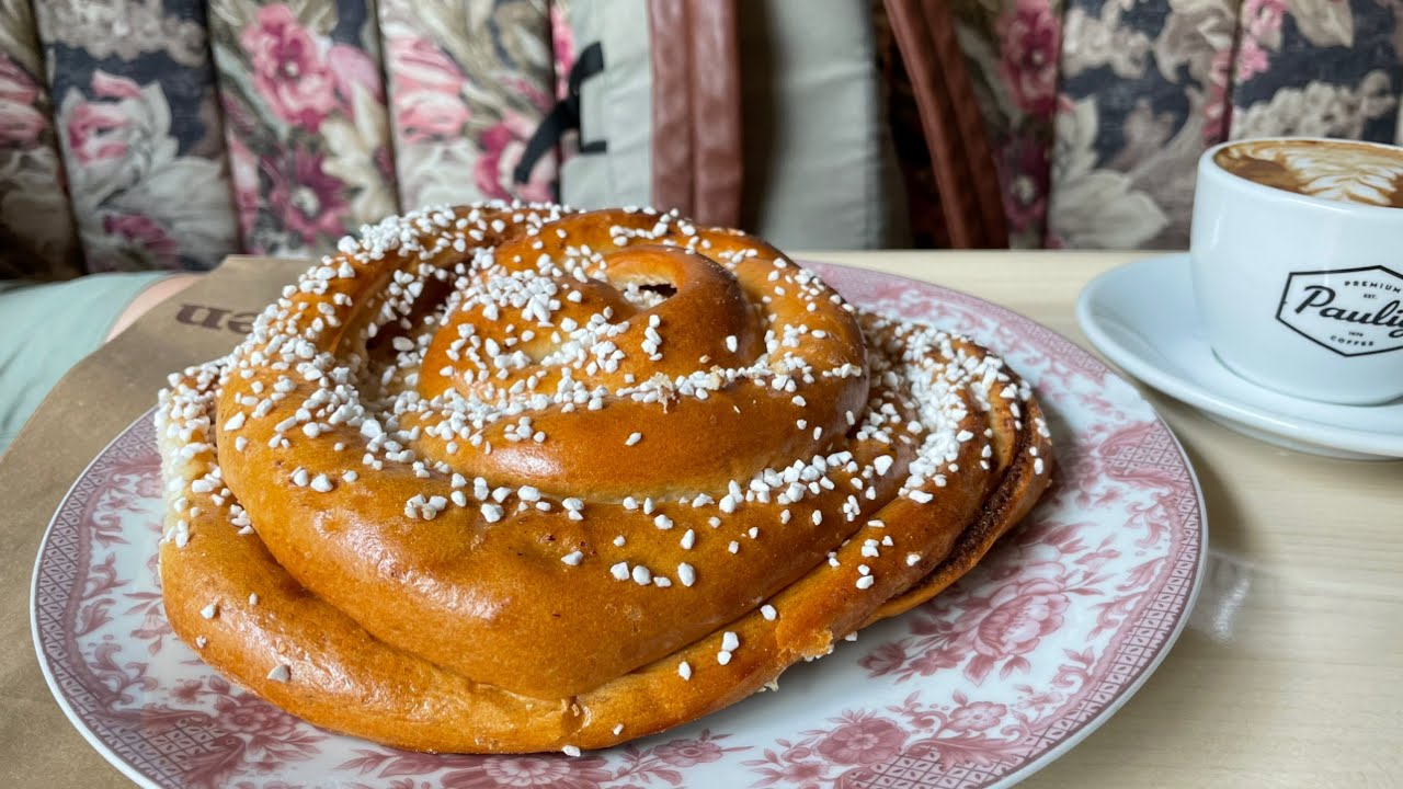 Have you eaten the biggest cinammon bun in Haga Gothenborg?#Shorts