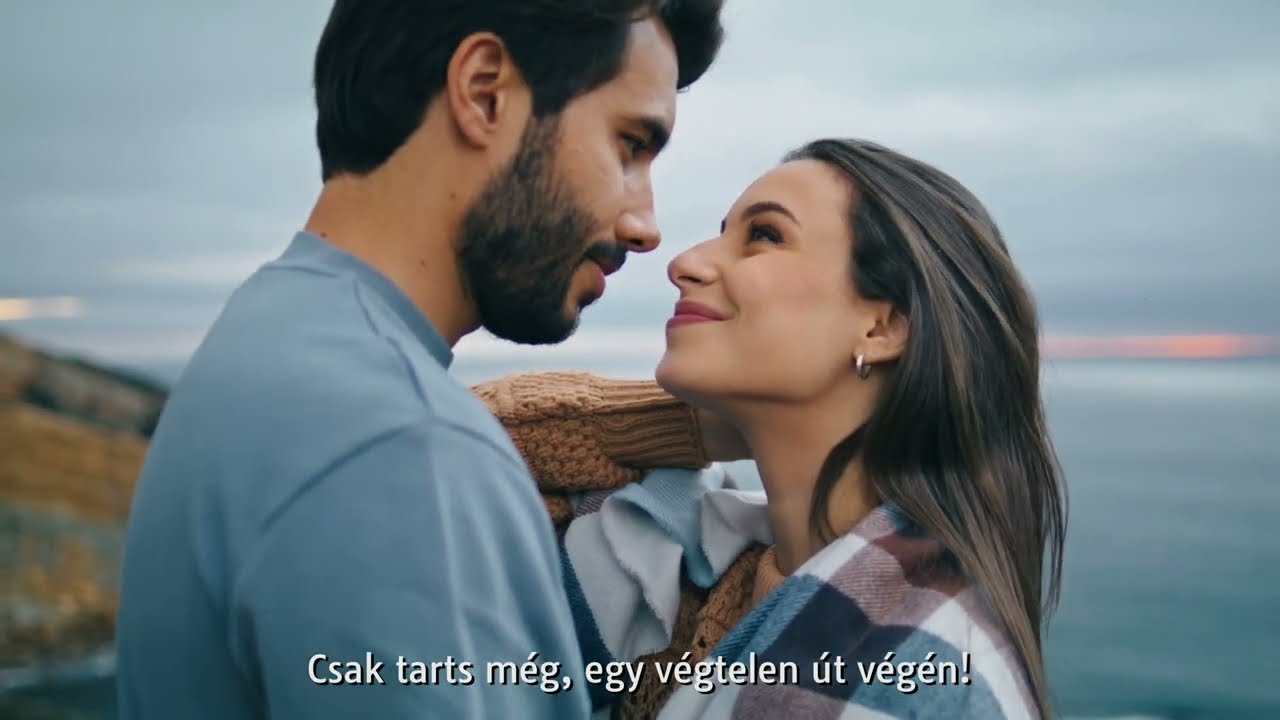 Eternal moment (&Ouml;r&ouml;kk&eacute; tart&oacute; pillanat) / HUSZ&Aacute;R