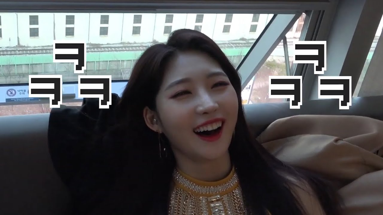 EVERGLOW Sihyeon and her older brother