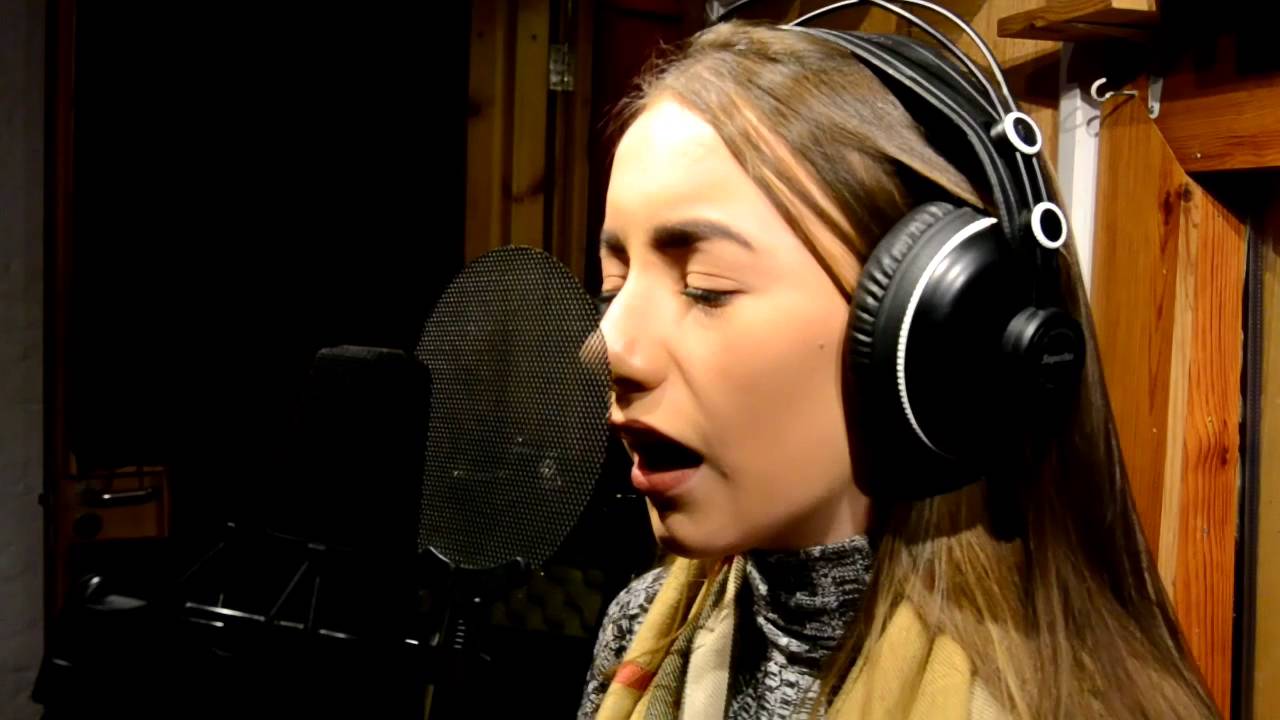 Nikita Lenihan 'Yours'