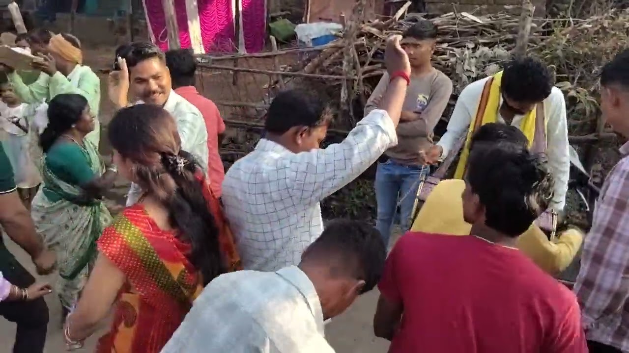 King off gondi Baja wardha 8208817739