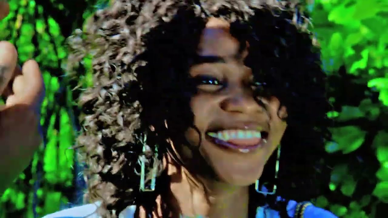 S DELVA AISHA CLIP OFFICIEL