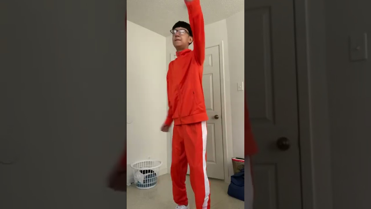 I AM VECTOR! (dances)