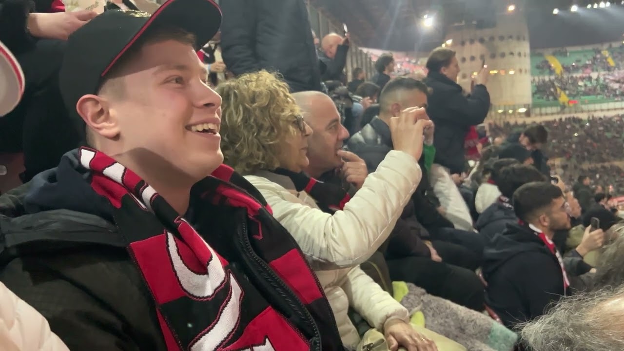 AC Milan Fans Making Amazing Atmosphere before Milan vs Salernitana